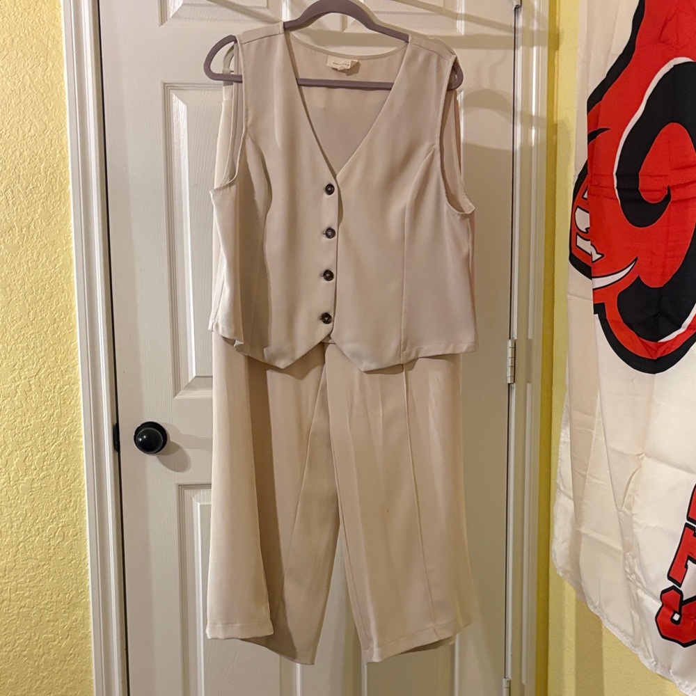 Mellóday Sleeveless Button-Front Jumpsuit Vest and Wide-Leg Pants - Cream